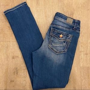 DAYTRIP MILA STRAIGHT 💫